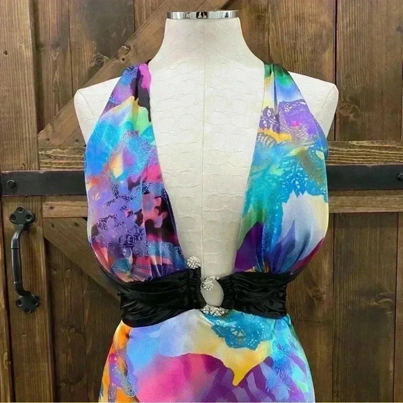 NWT NIGHTWAY Multi Color Formal Halter Rhinestone Accents Gown Size 14 - Picture 2 of 12